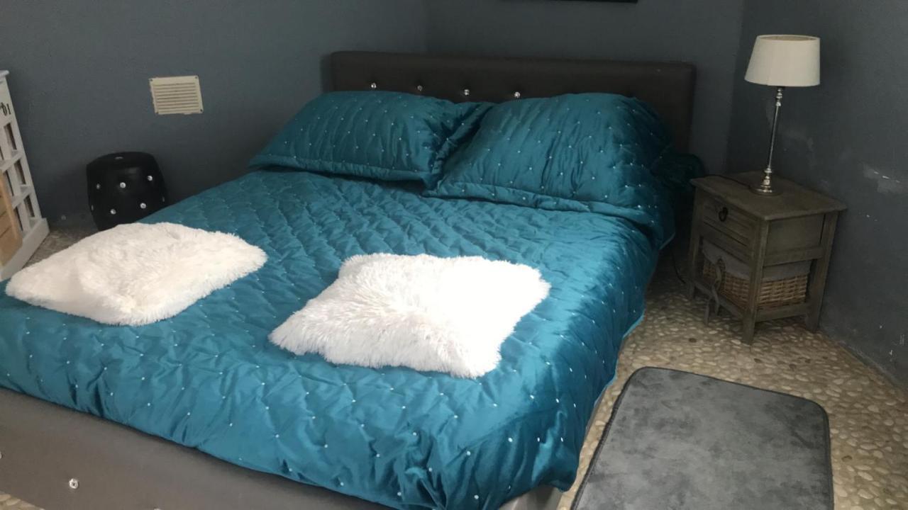 Maison D Helene Villy  ภายนอก รูปภาพ