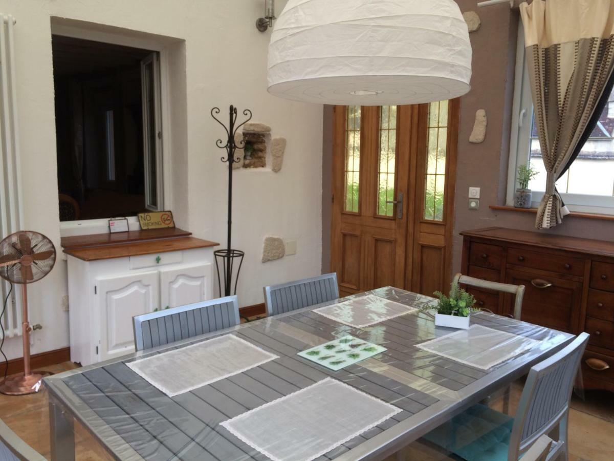 Maison D Helene Villy  ภายนอก รูปภาพ